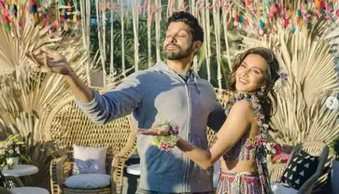 Farhan Akhtar and Shibani Dandekar 