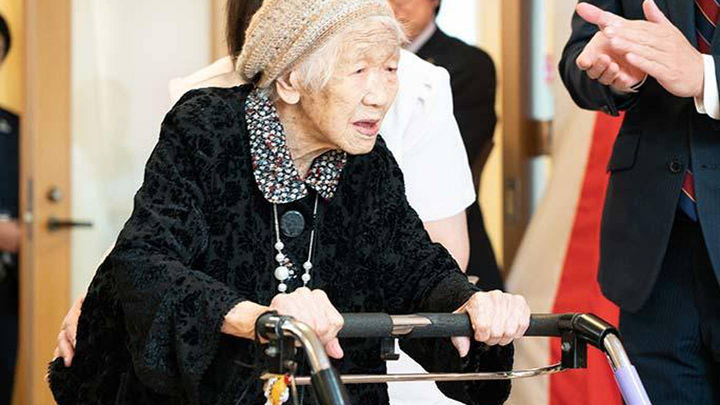 Who is the oldest person alive? Read details INSIDE